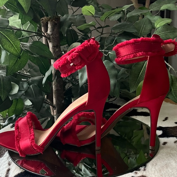 Who What Wear Scarlet Satin Fringe Heels - Picture 2 of 8